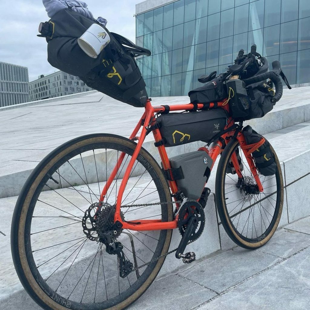 Cranktank strapped to a Mason bike
