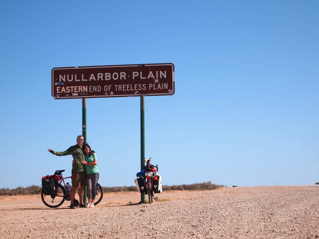 Dave and Bonnie crossing the Nullarbor Plain @velo_obscura